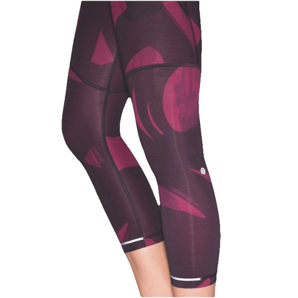 Lululemon Speed Tight IV Cyber Stripe Plum Casis Multi Crop Leggings Size 8